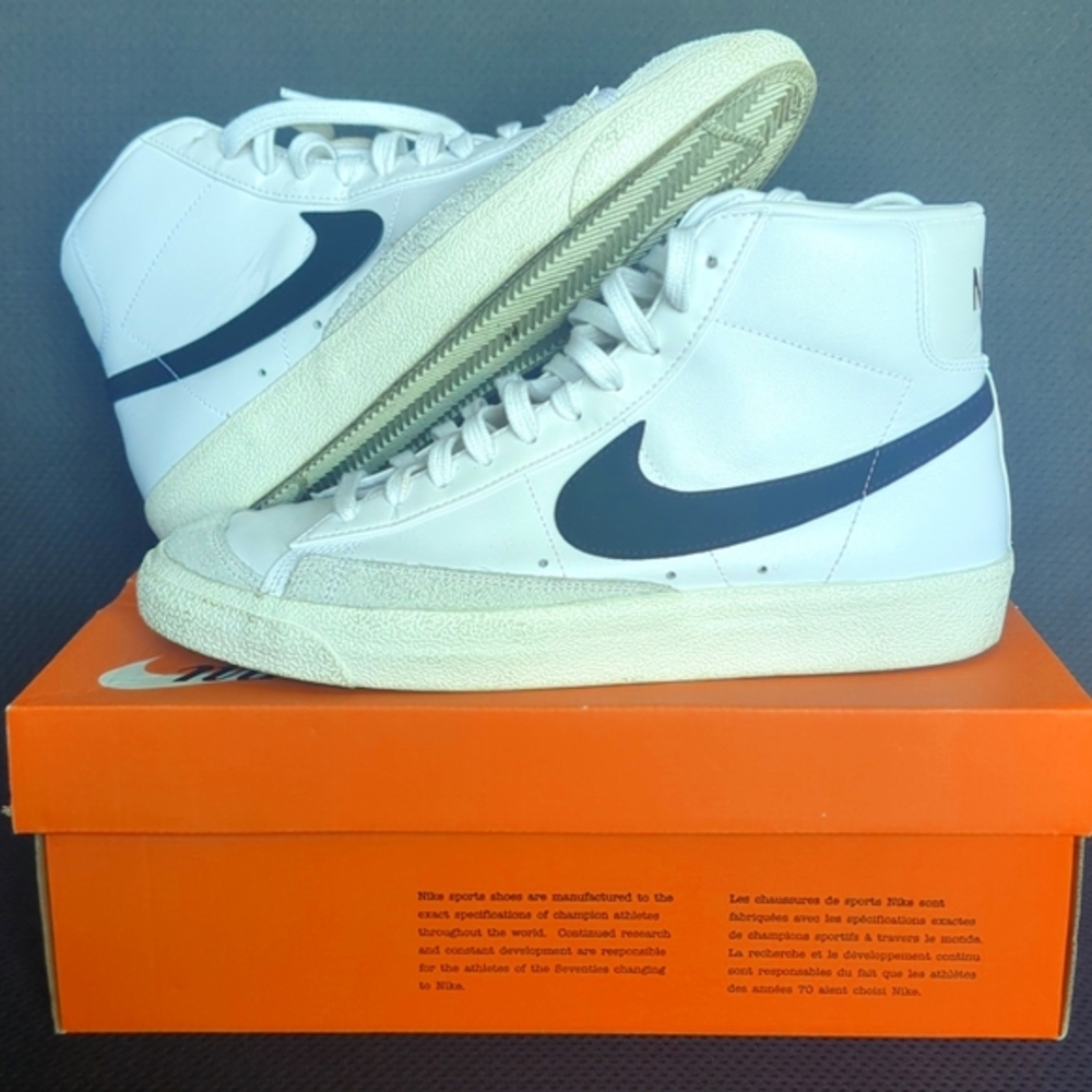 Nike Blazer Mid '77 VNTG in White and Black Size 11 Men's